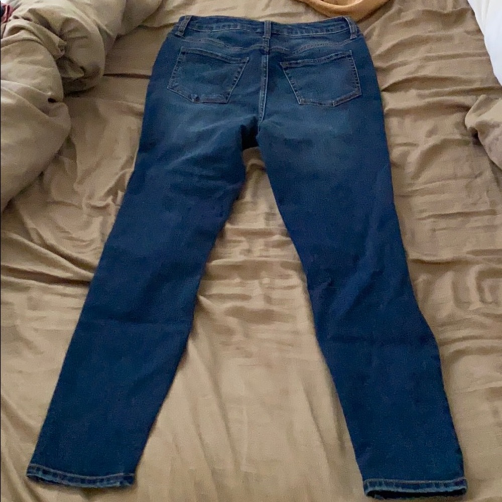 Blue Jeans - Picture 2 of 3